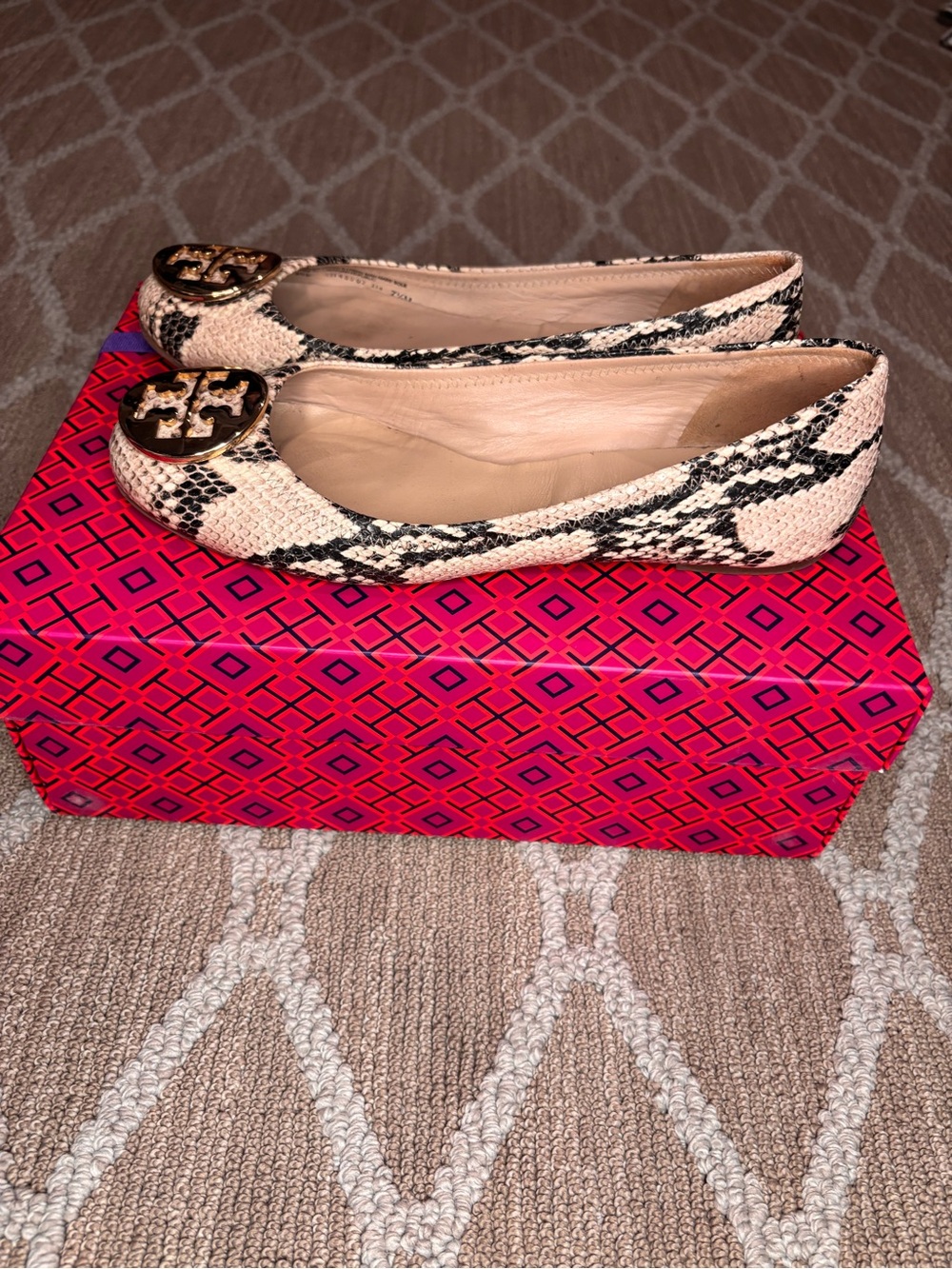 Tory Burch Beige and Black Snake-Print Logo Ballet Flats - Picture 2 of 4
